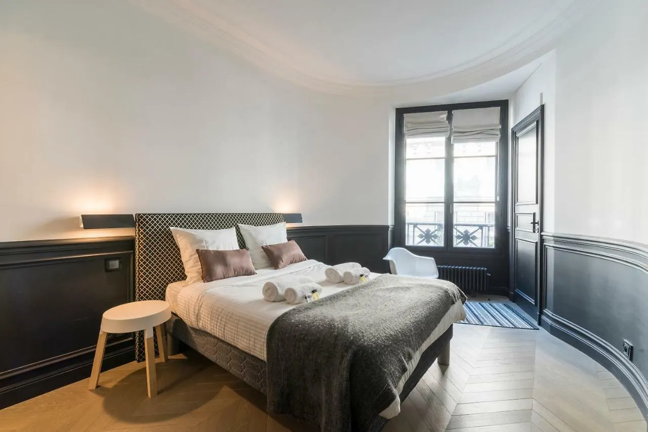 Luxury In Saint-germain Apartment