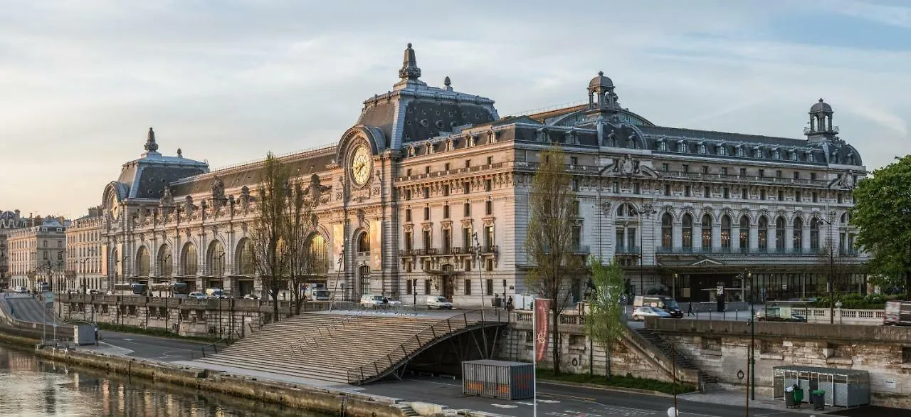 Luxury In Saint-germain *